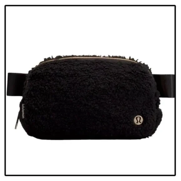 NWT Lululemon Everywhere Belt Bag Fleece Black - Picture 14 of 15